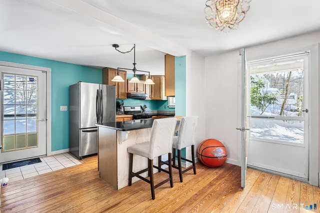 $369,000 | 30 High Street, Haddam, CT 06441