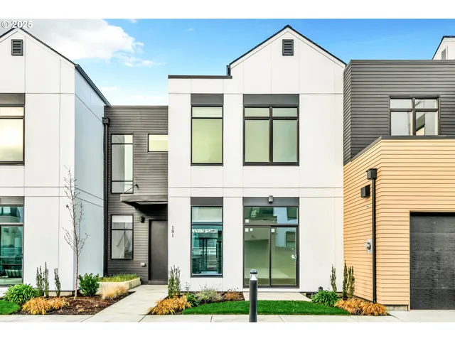 $499,000 | 181 Civic Drive, Eugene, OR 97405