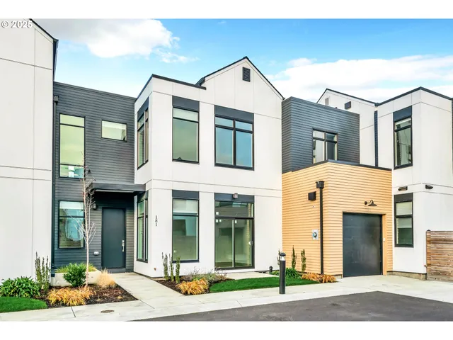 $499,000 | 181 Civic Drive, Eugene, OR 97405