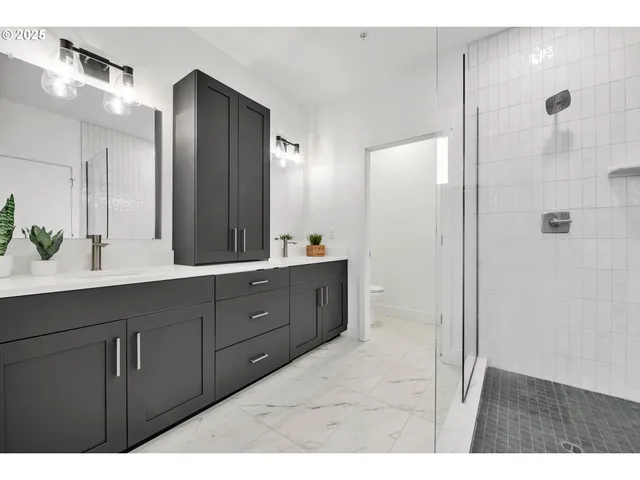 $499,000 | 181 Civic Drive, Eugene, OR 97405