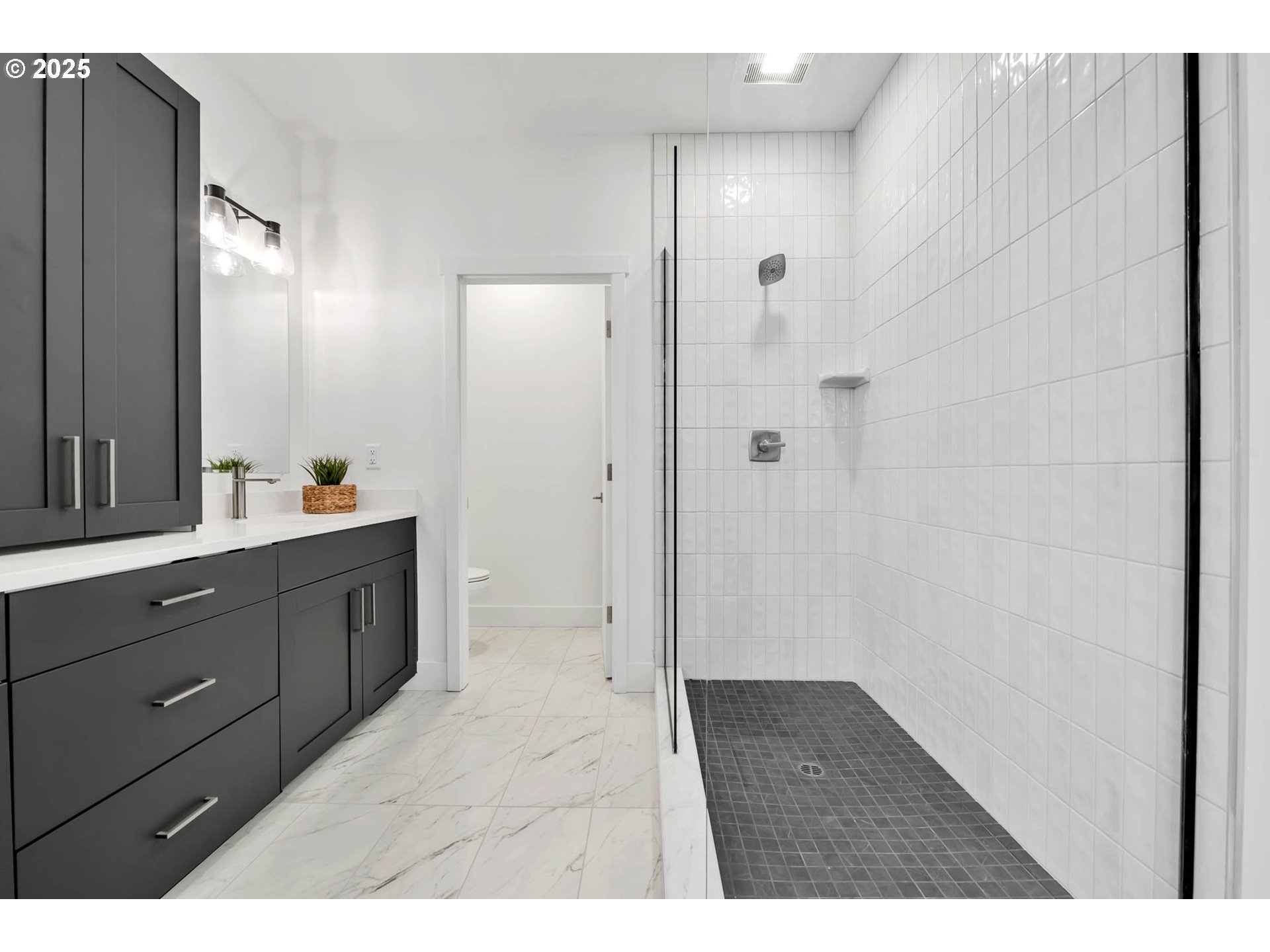 181 Civic Drive Eugene, OR 97405 - Photo 23 of 43