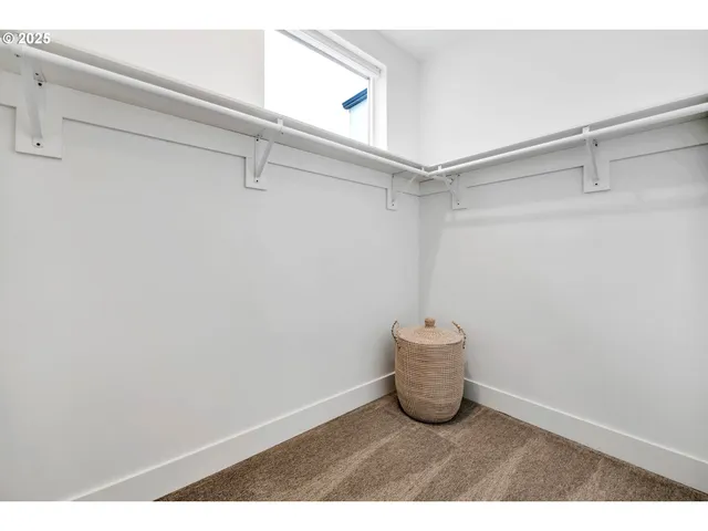 $499,000 | 181 Civic Drive, Eugene, OR 97405