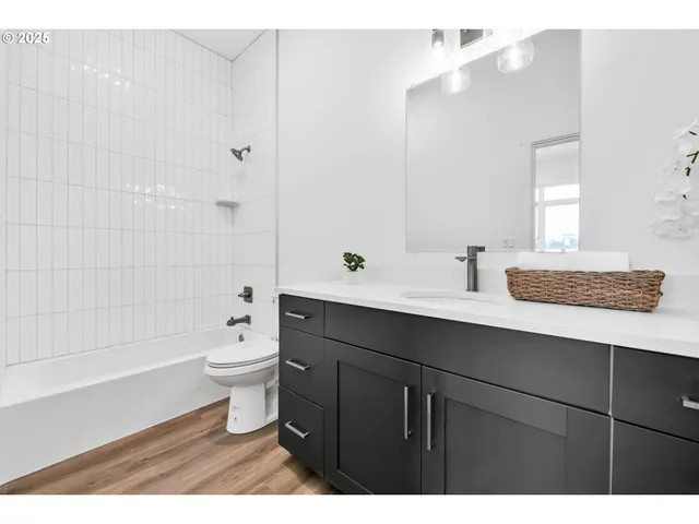 $499,000 | 181 Civic Drive, Eugene, OR 97405