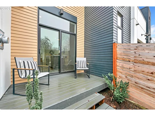 $499,000 | 181 Civic Drive, Eugene, OR 97405