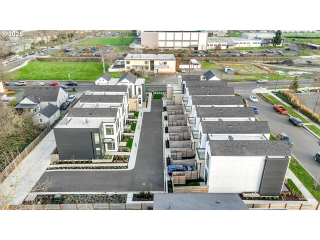 $499,000 | 181 Civic Drive, Eugene, OR 97405