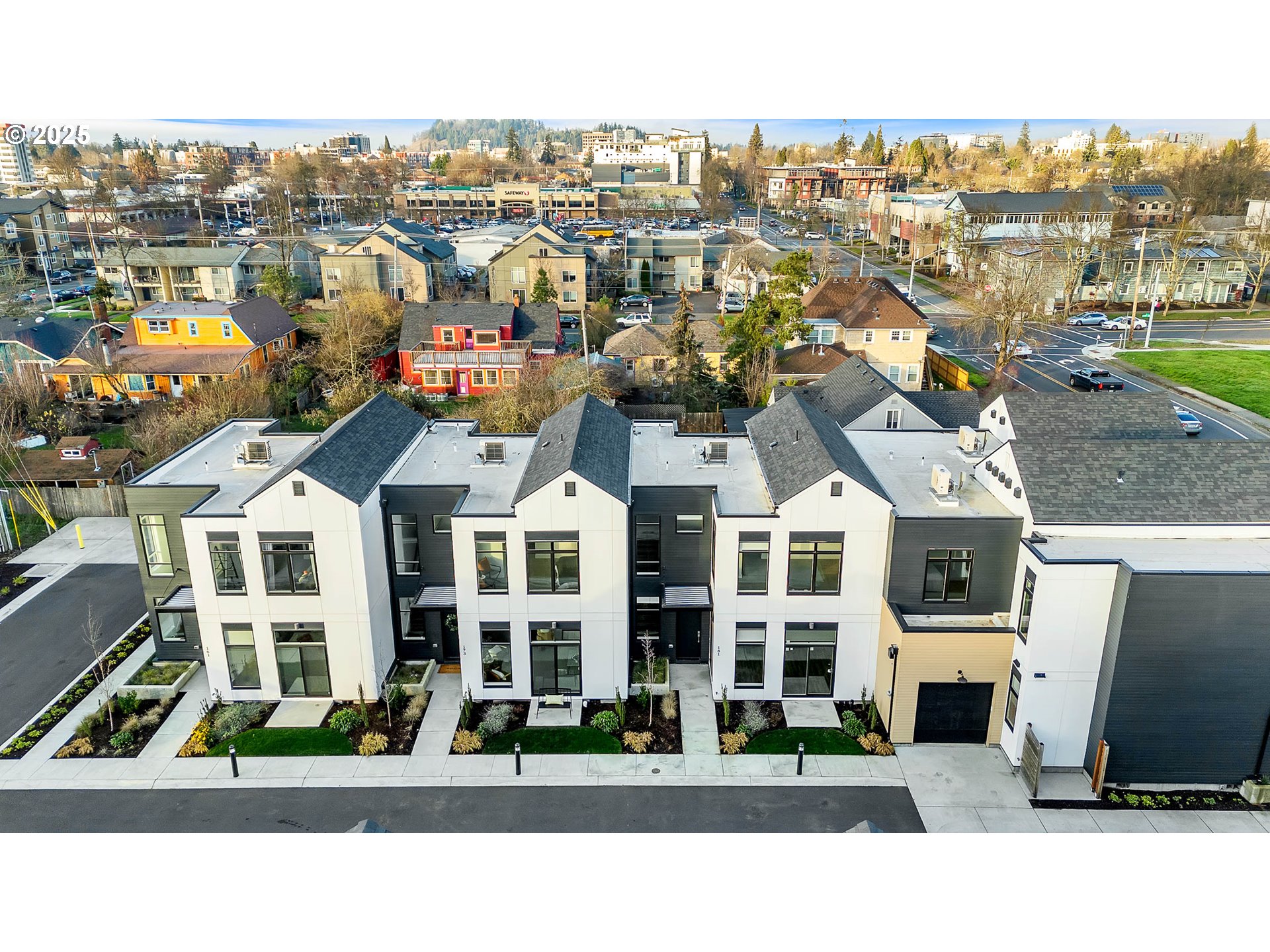 181 Civic Drive Eugene, OR 97405 - Photo 40 of 43