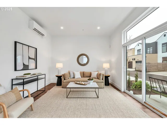 $499,000 | 181 Civic Drive, Eugene, OR 97405