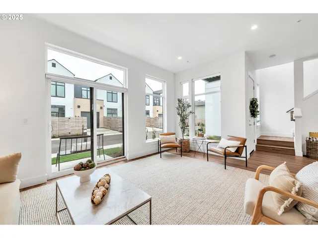 $499,000 | 181 Civic Drive, Eugene, OR 97405