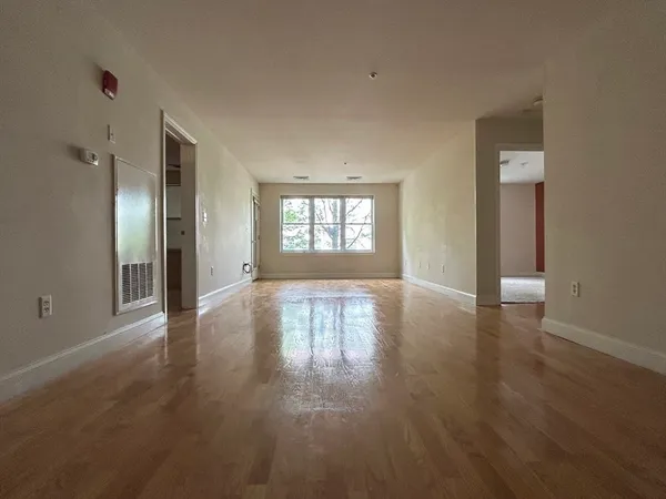 $3,450 | 318 Rindge Avenue, Unit 203, Cambridge, MA 02140