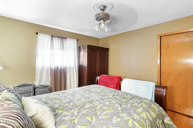 $394,900 | 6521 Kanuga Drive, Knoxville, TN 37912