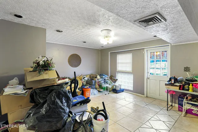 $394,900 | 6521 Kanuga Drive, Knoxville, TN 37912