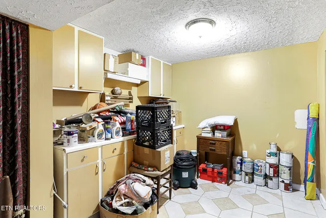 $394,900 | 6521 Kanuga Drive, Knoxville, TN 37912