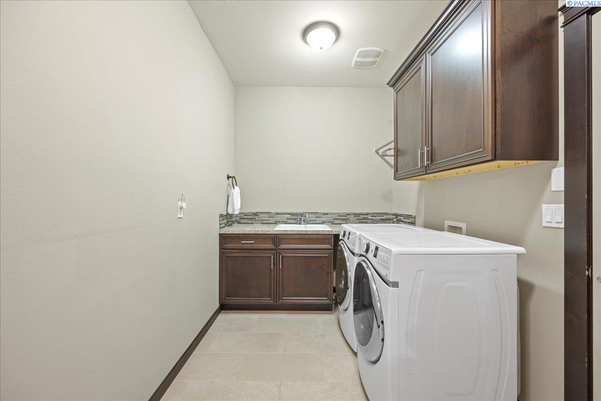 305 Rachel Road Kennewick, WA 99338 - Photo 16 of 50 Gallery Image 16