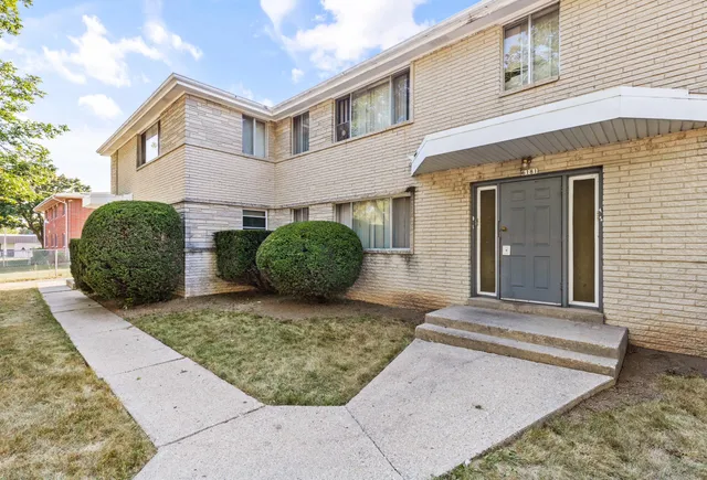 $615,000 | 6181 North 84th Street, Milwaukee, WI 53225