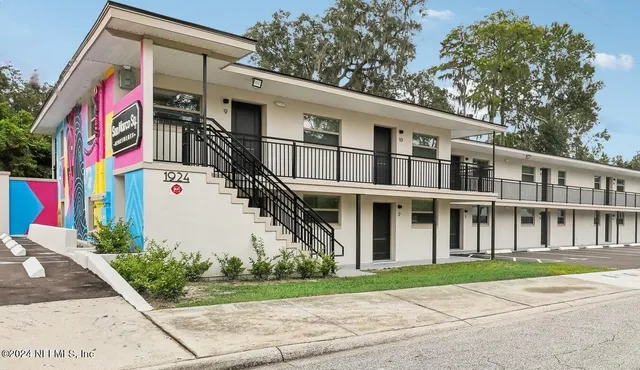 $1,495 | 1924 Danese Court, Jacksonville, FL 32207