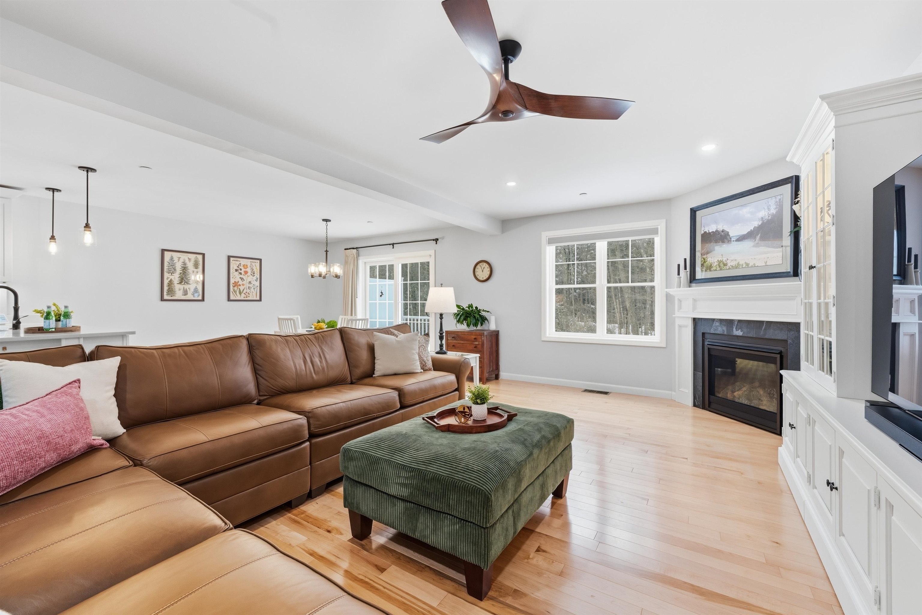 237 Woodview Way Manchester, NH 03102 - Photo 15 of 49 Gallery Image 15