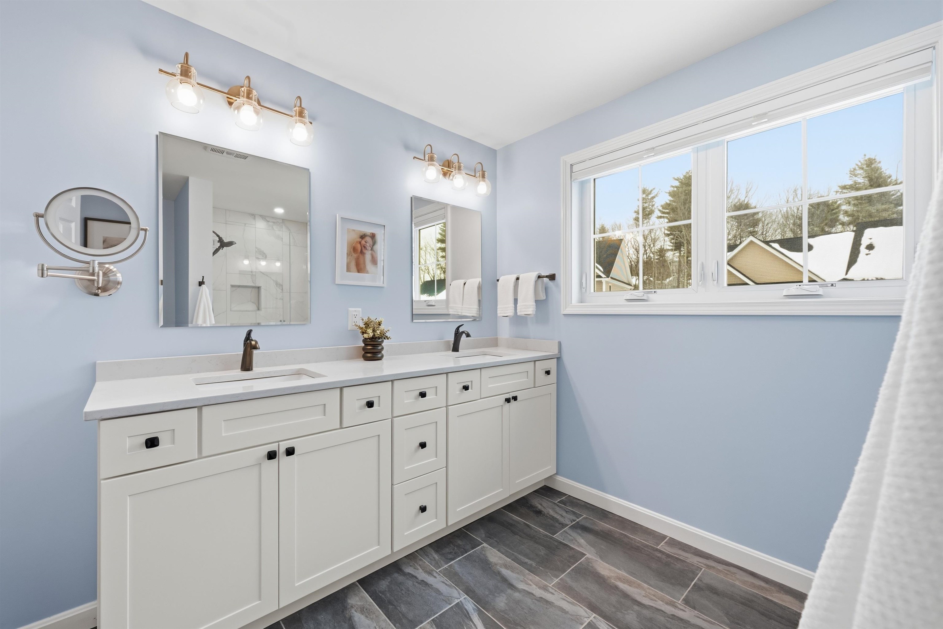 237 Woodview Way Manchester, NH 03102 - Photo 24 of 49 Gallery Image 24