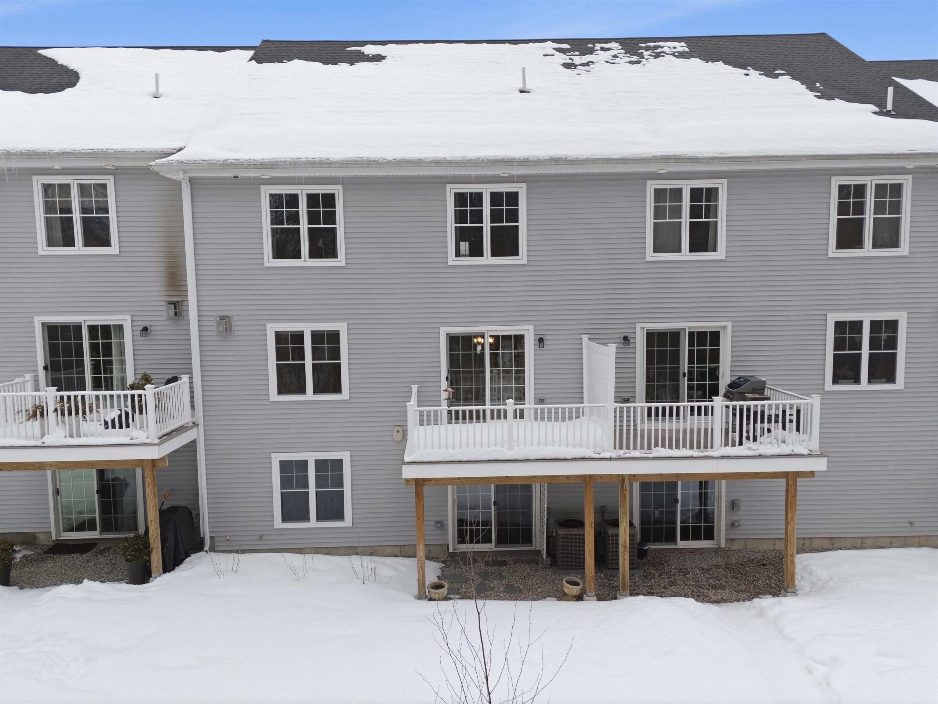 237 Woodview Way Manchester, NH 03102 - Photo 44 of 49 Gallery Image 44
