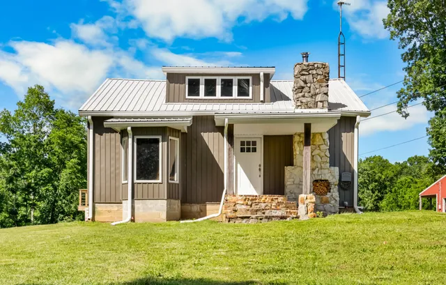 $672,000 | 326 Hargis Road, Bumpus Mills, TN 37028