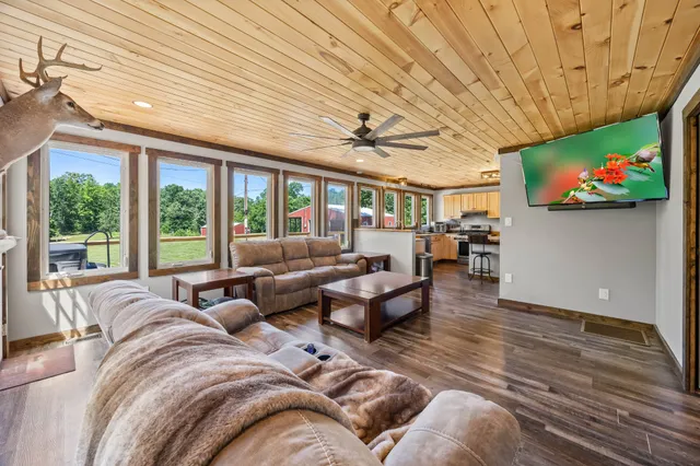 $672,000 | 326 Hargis Road, Bumpus Mills, TN 37028