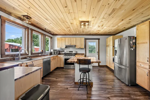 $672,000 | 326 Hargis Road, Bumpus Mills, TN 37028