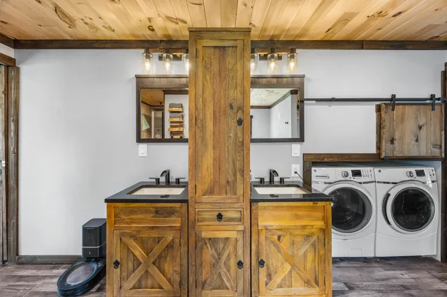 $672,000 | 326 Hargis Road, Bumpus Mills, TN 37028