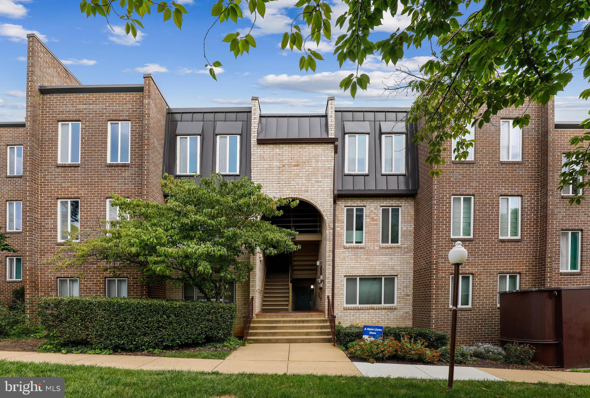 5020 7th Road South, Unit 301 Arlington, VA 22204 - Photo 1 of 16