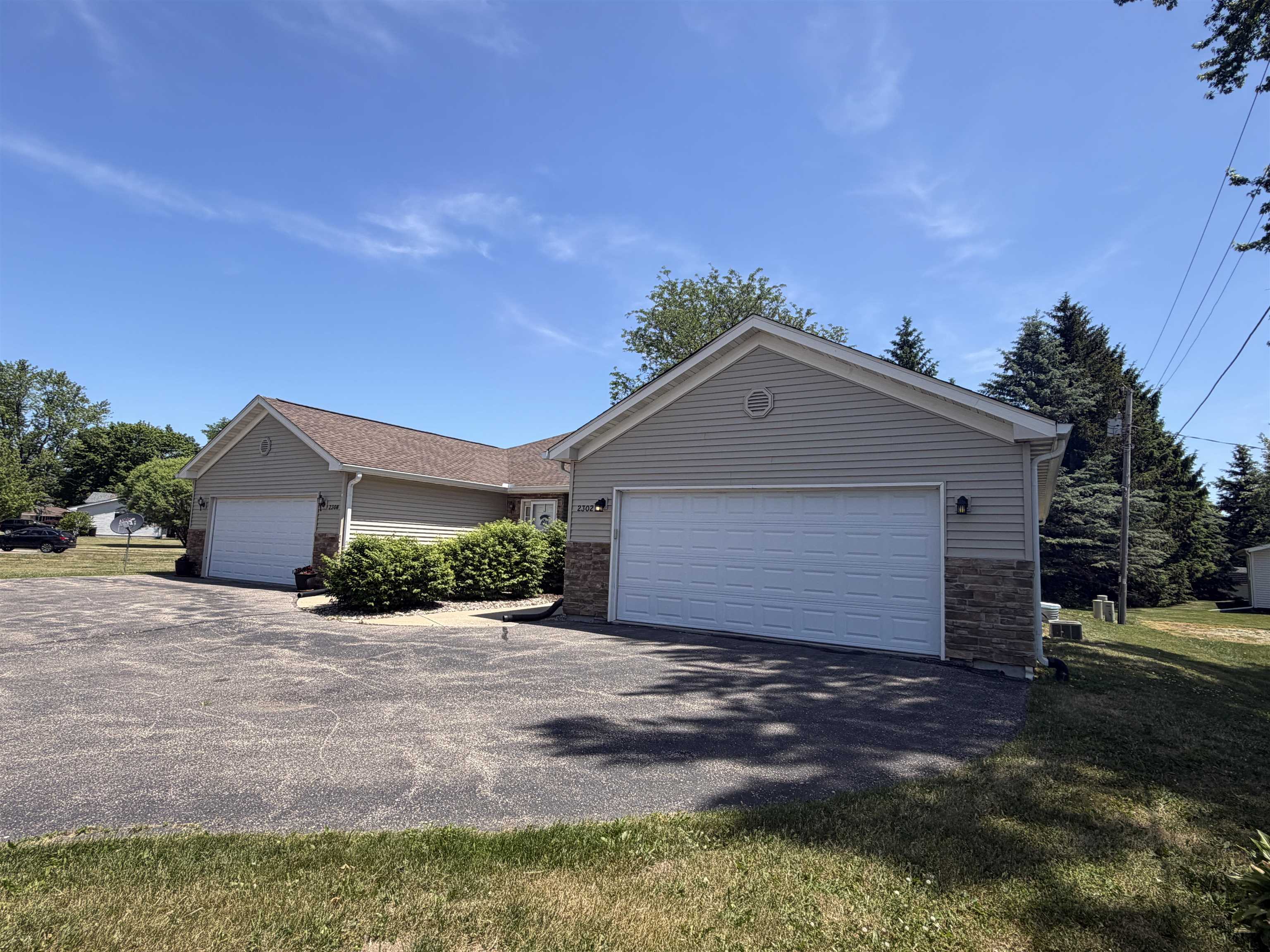 2302-2308 Bootmaker Drive Beloit, WI 53511 - Photo 4 of 5