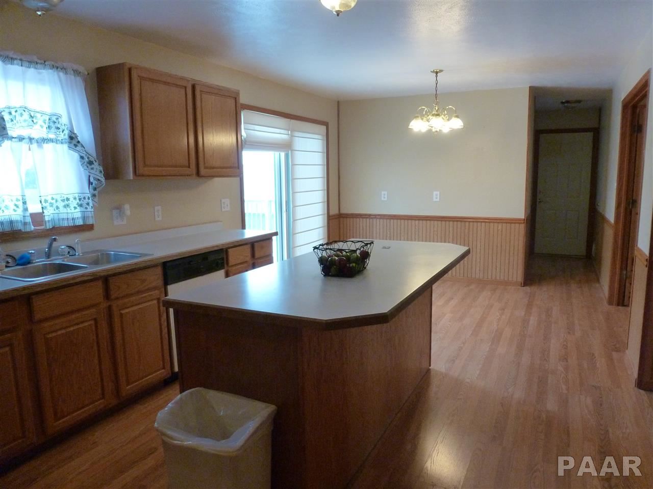 10406 West Riekena Road Mapleton, IL 61547 - Photo 9 of 13