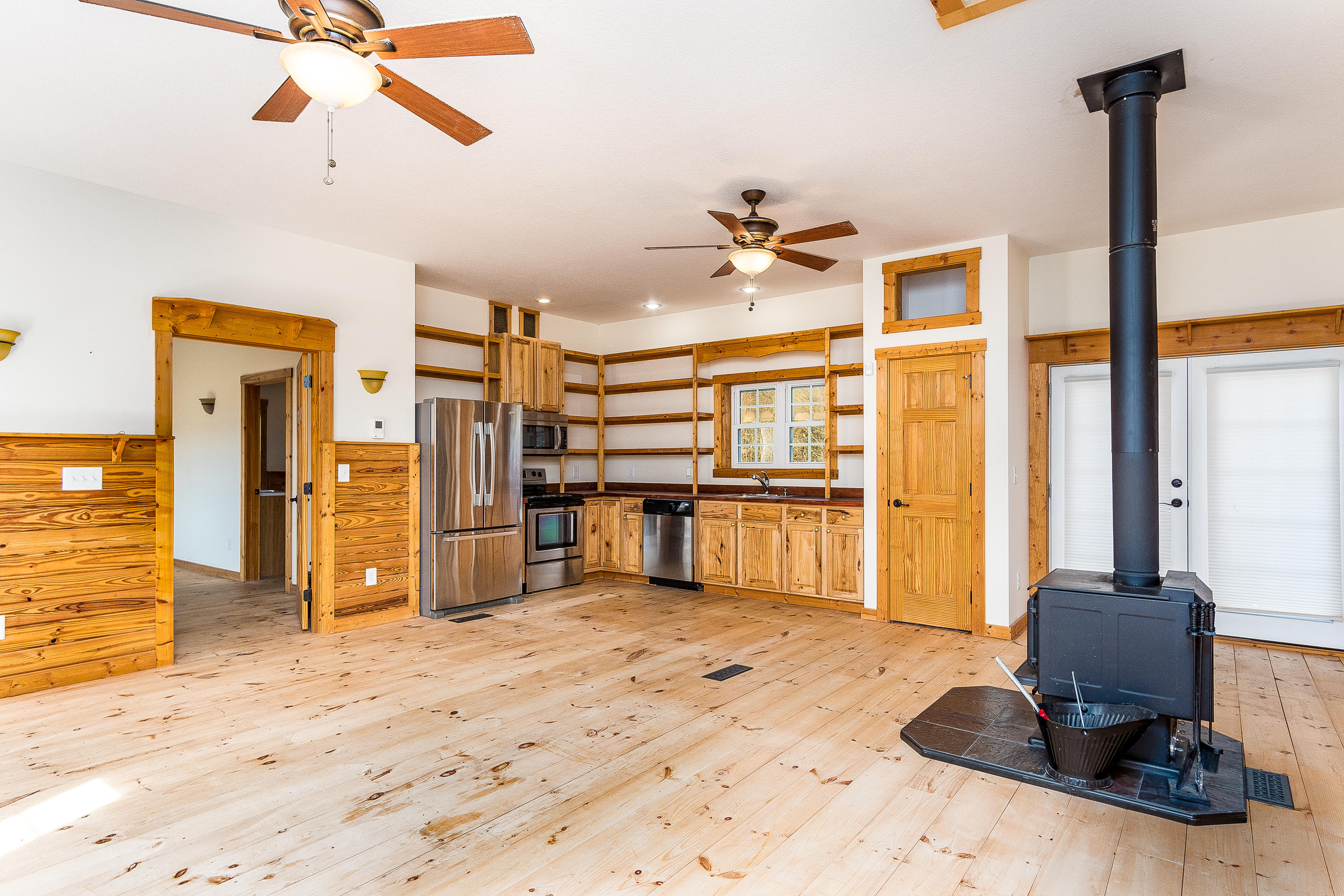 448 Garland Branch Road Watauga, TN 37694 - Photo 3 of 34 5