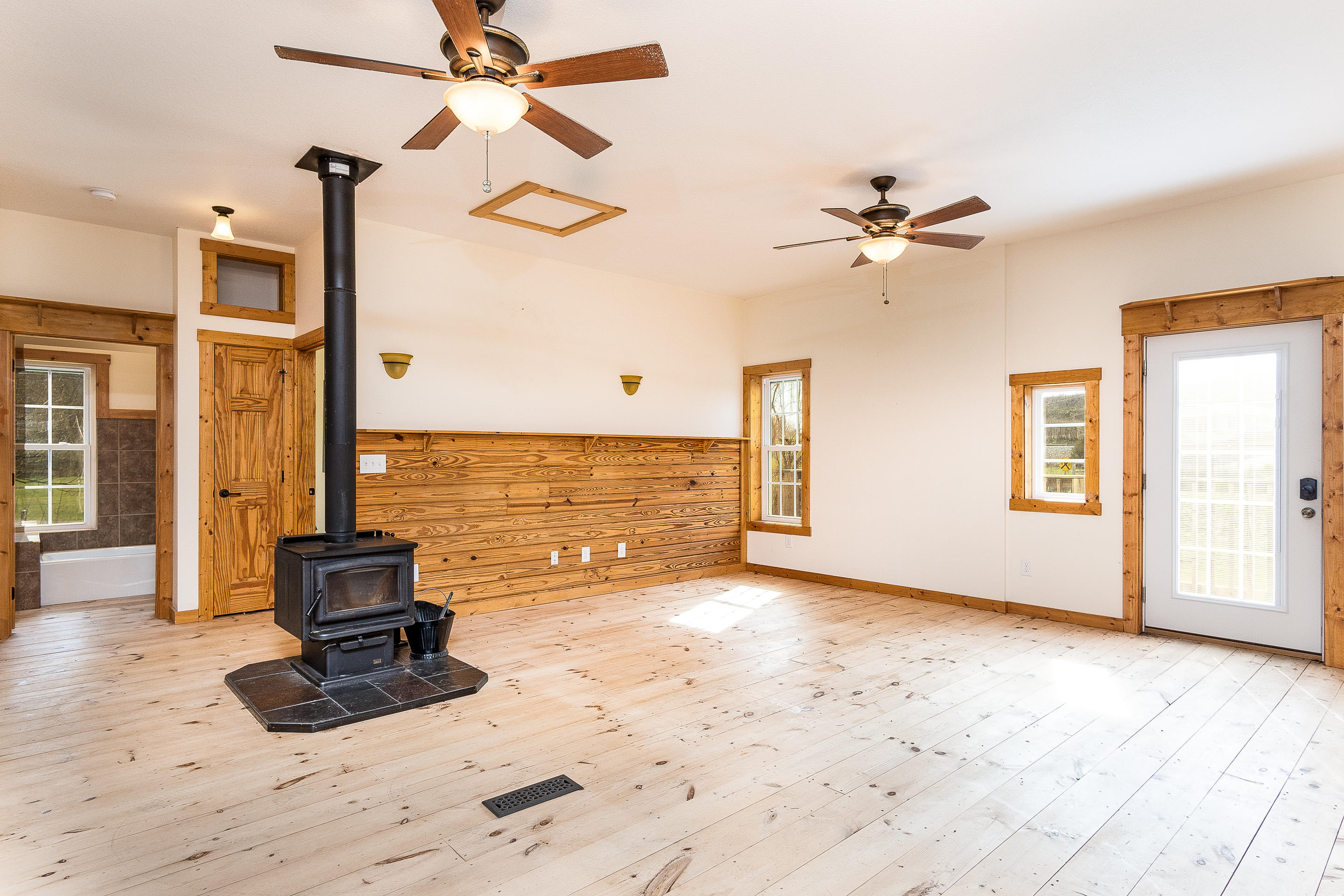 448 Garland Branch Road Watauga, TN 37694 - Photo 6 of 34 8