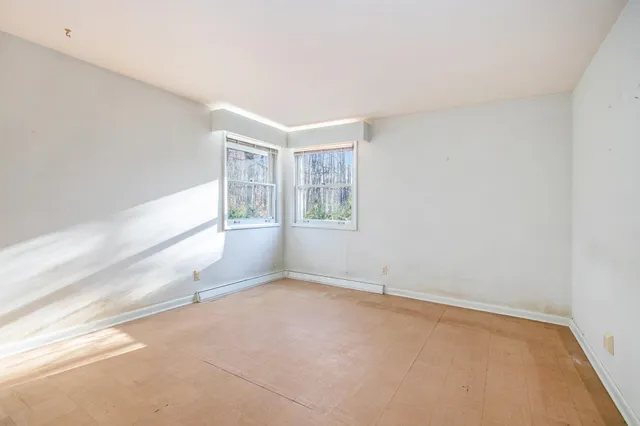 $239,900 | 32286 Center Street, Dowagiac, MI 49047