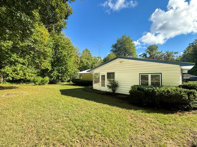 $239,900 | 32286 Center Street, Dowagiac, MI 49047