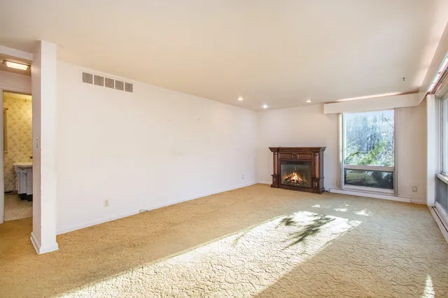 $239,900 | 32286 Center Street, Dowagiac, MI 49047