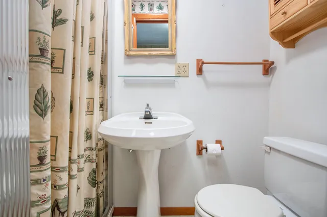 $239,900 | 32286 Center Street, Dowagiac, MI 49047