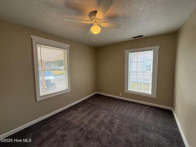 $800 | 2161 Hines Farm Road, Jacksonville, NC 28540