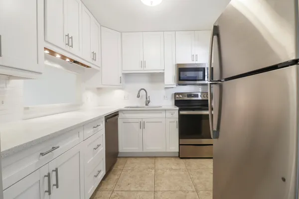 $1,750 | 12016 Greenway Circle South, Unit 204, Royal Palm Beach, FL 33411