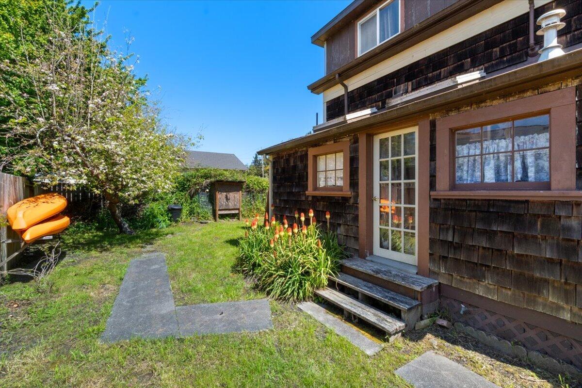 3245 West End Road Arcata, CA 95521 - Photo 24 of 28