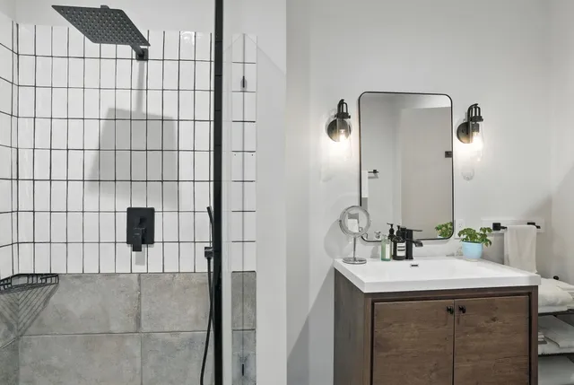 $2,250 | 199 Upland Farm Road, Peterborough, NH 03458