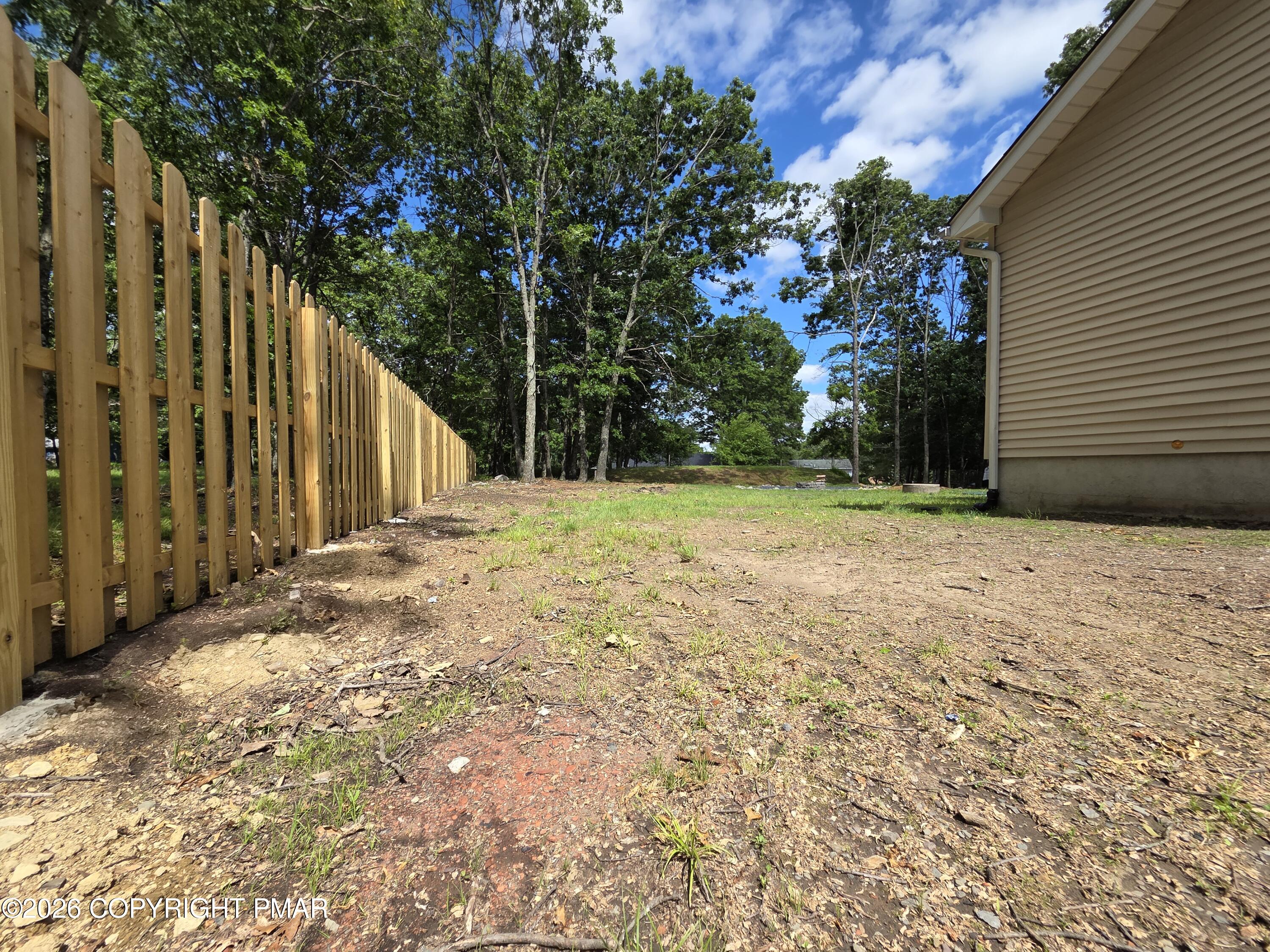 2149 Valleyview Drive Bushkill, PA 18324 - Photo 17 of 17 fence
