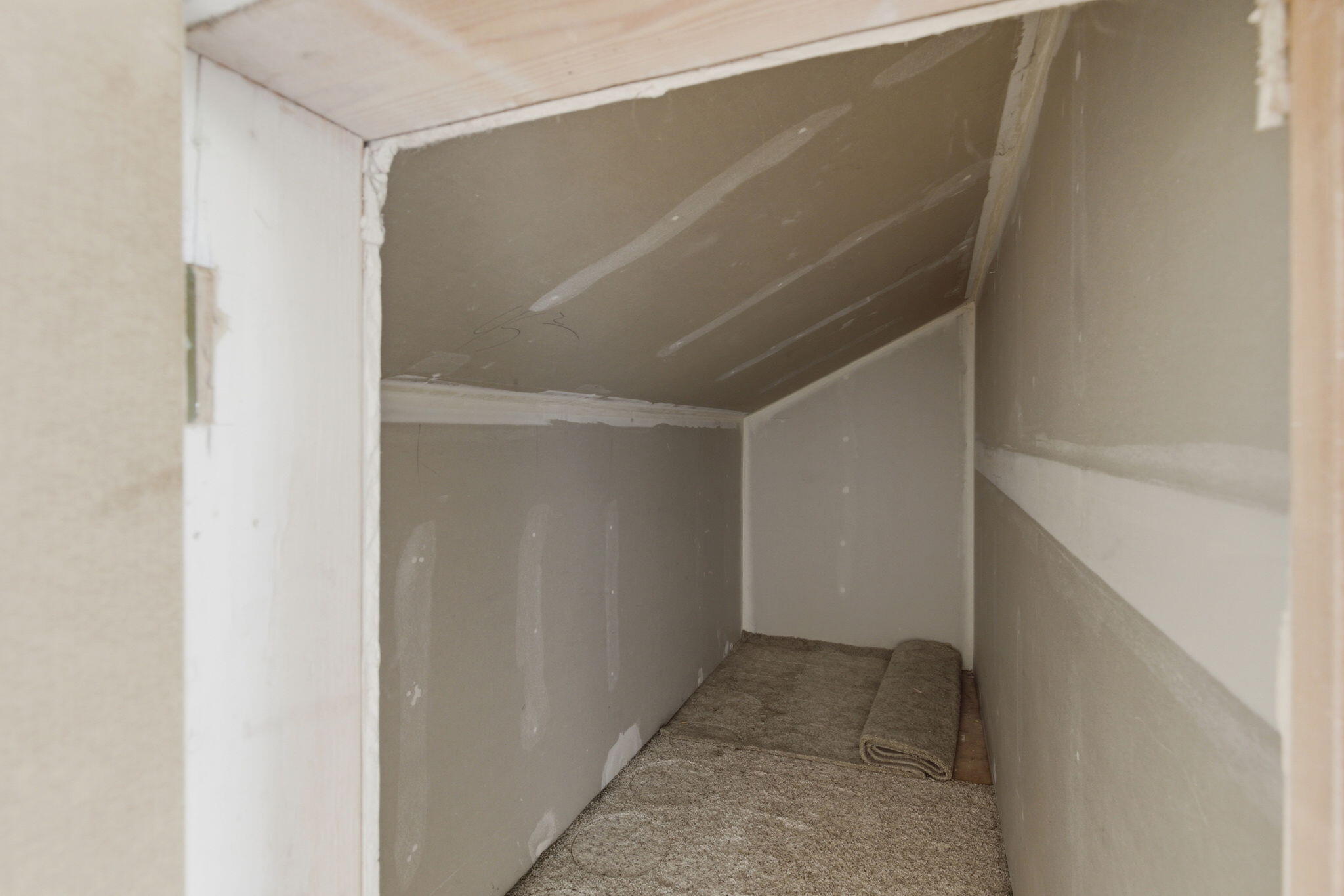 196 Nadine Lane Central Point, OR 97502 - Photo 28 of 54 storage off primary