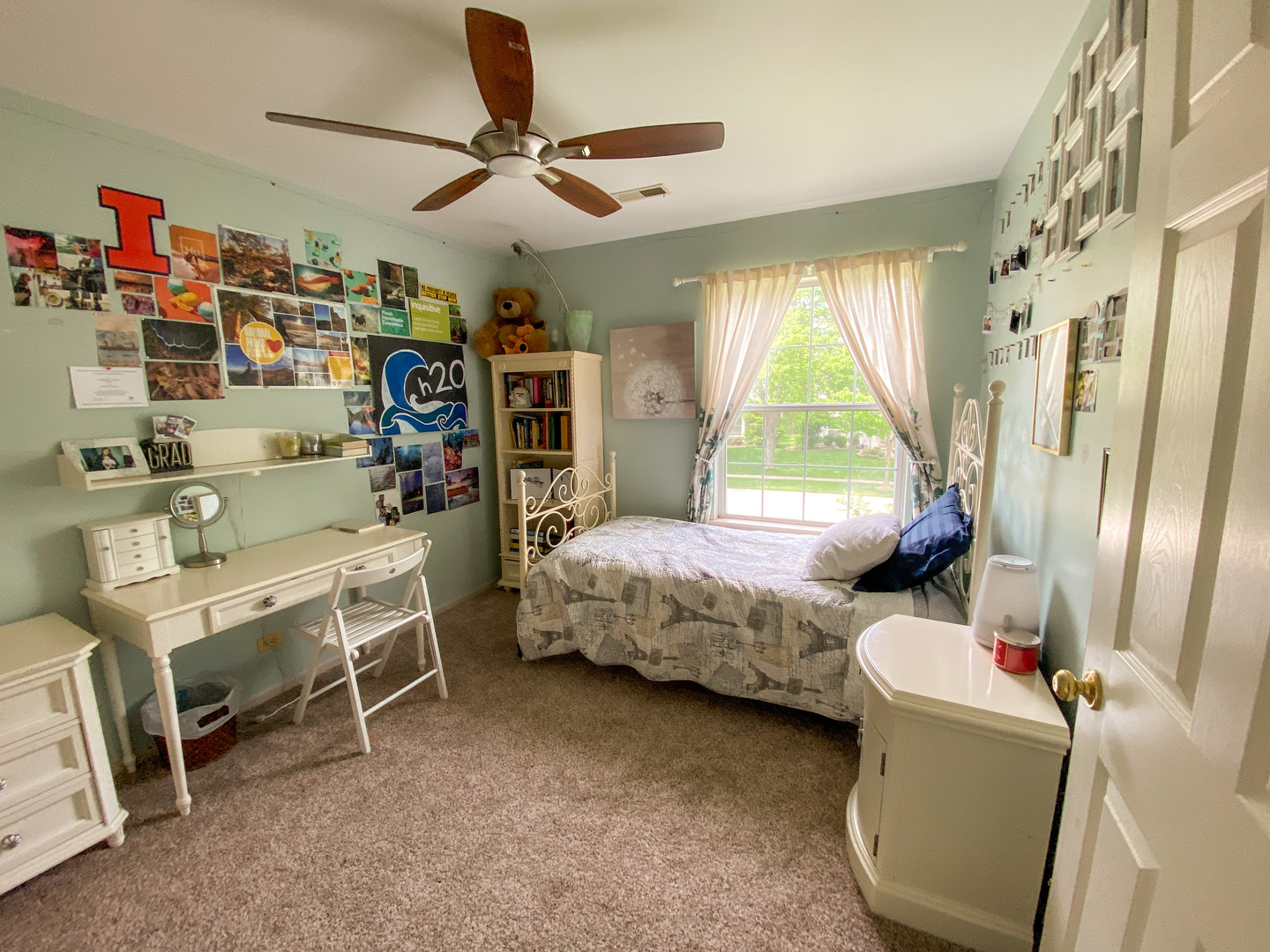 233 Dickens Trail Elgin, IL 60120 - Photo 14 of 18 a bedroom with a bed and a window