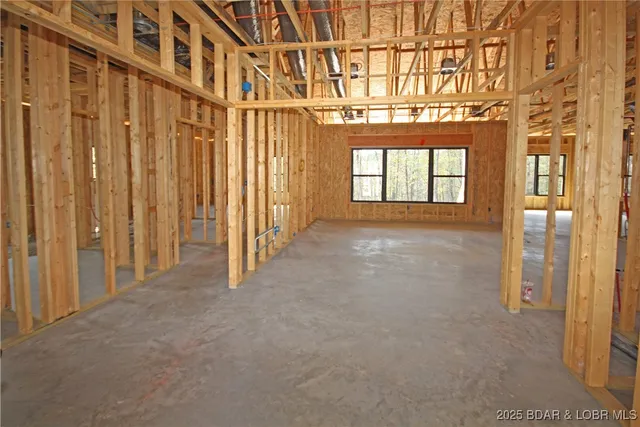 $599,900 | 45 Champion Court, Sunrise Beach, MO 65079