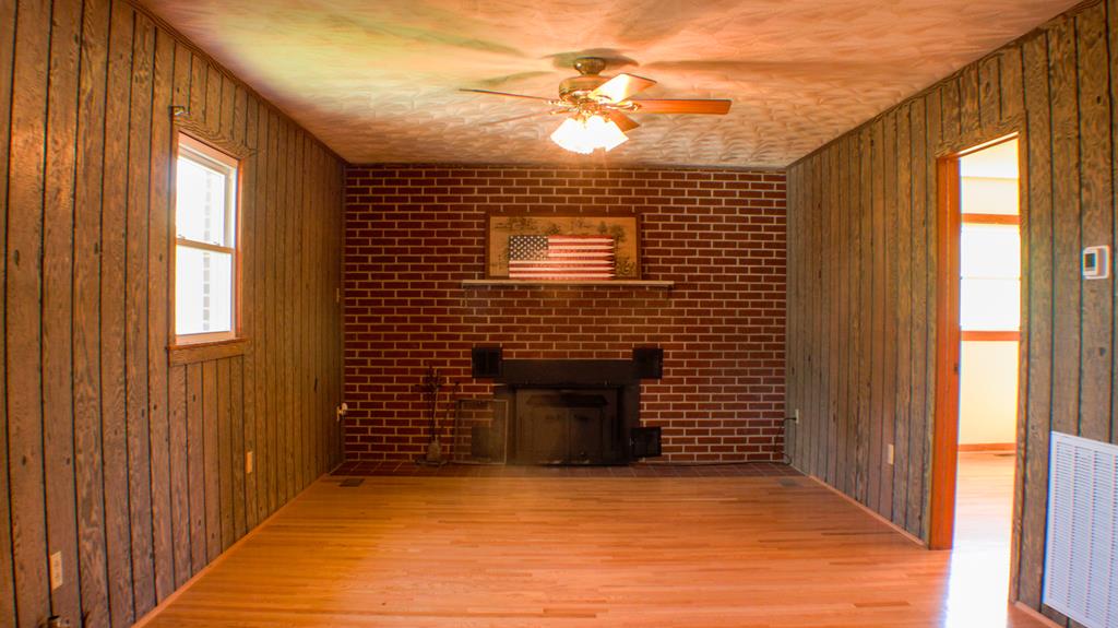 162 Flat Ridge Road Sugar Grove, VA 24375 - Photo 9 of 33 Gallery Image 9