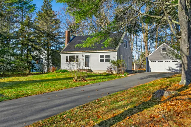 $675,000 | 109 Melissa Drive, Yarmouth, ME 04096