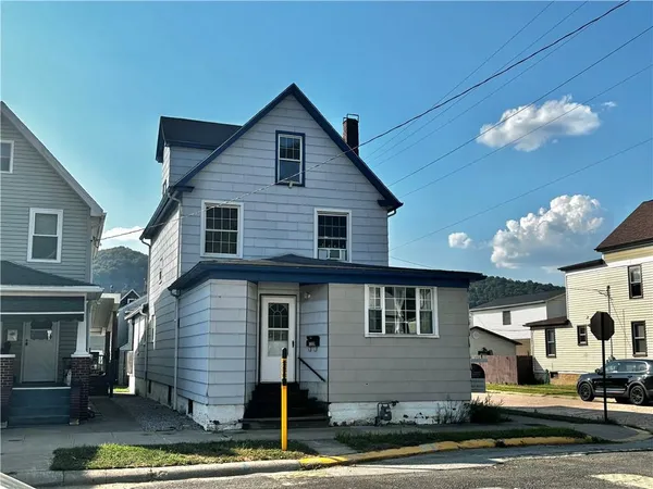 $89,900 | 1239 6th Avenue, Ford City, PA 16226
