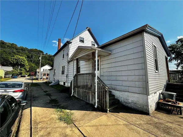 $89,900 | 1239 6th Avenue, Ford City, PA 16226