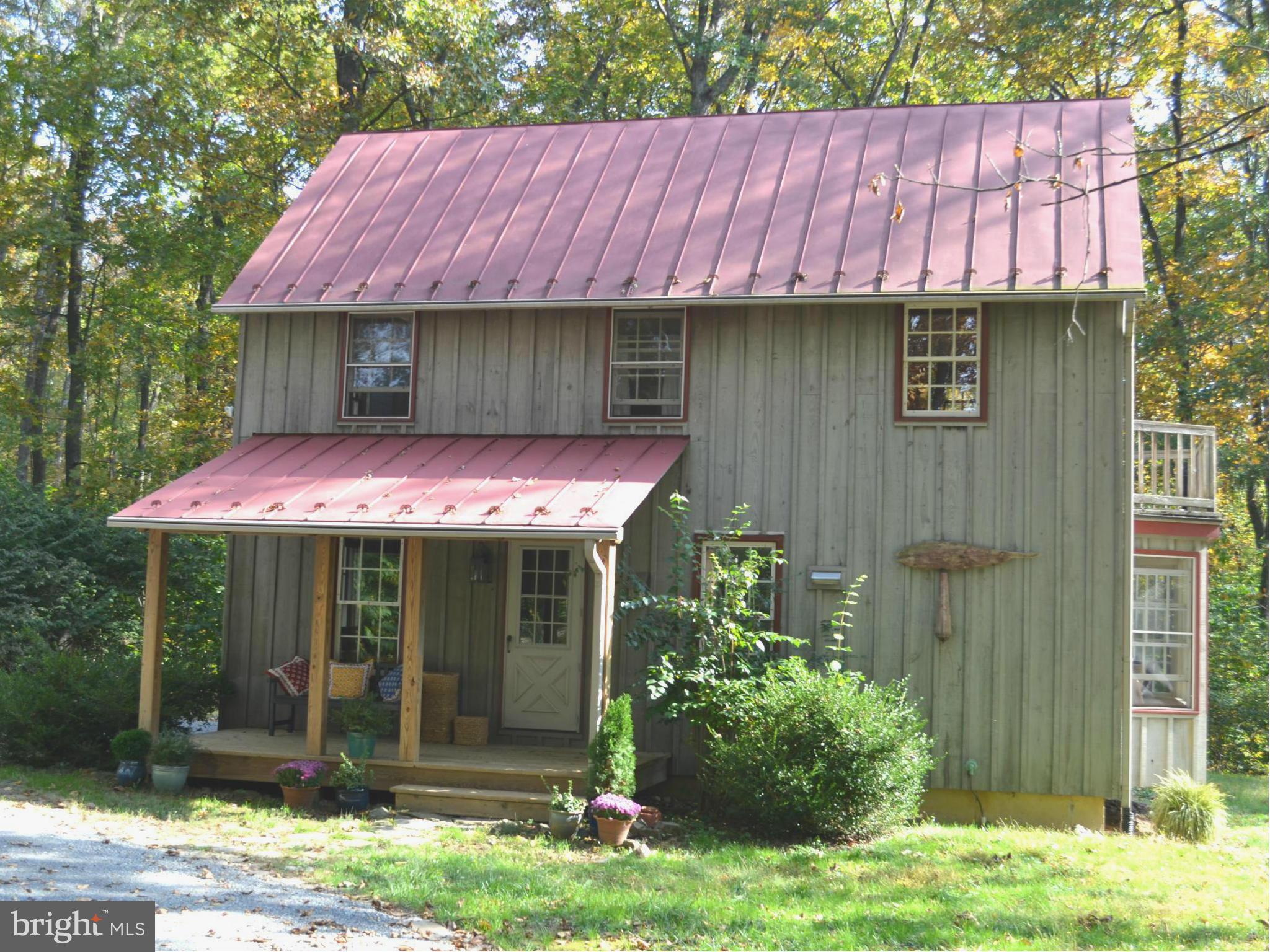 17638 Raven Rocks Road Round Hill, VA 20141 - Photo 1 of 28 Exterior (Front)
