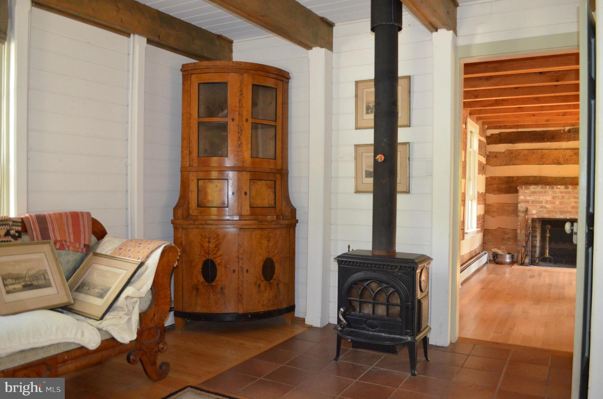 17638 Raven Rocks Road Round Hill, VA 20141 - Photo 4 of 28 Interior (General)