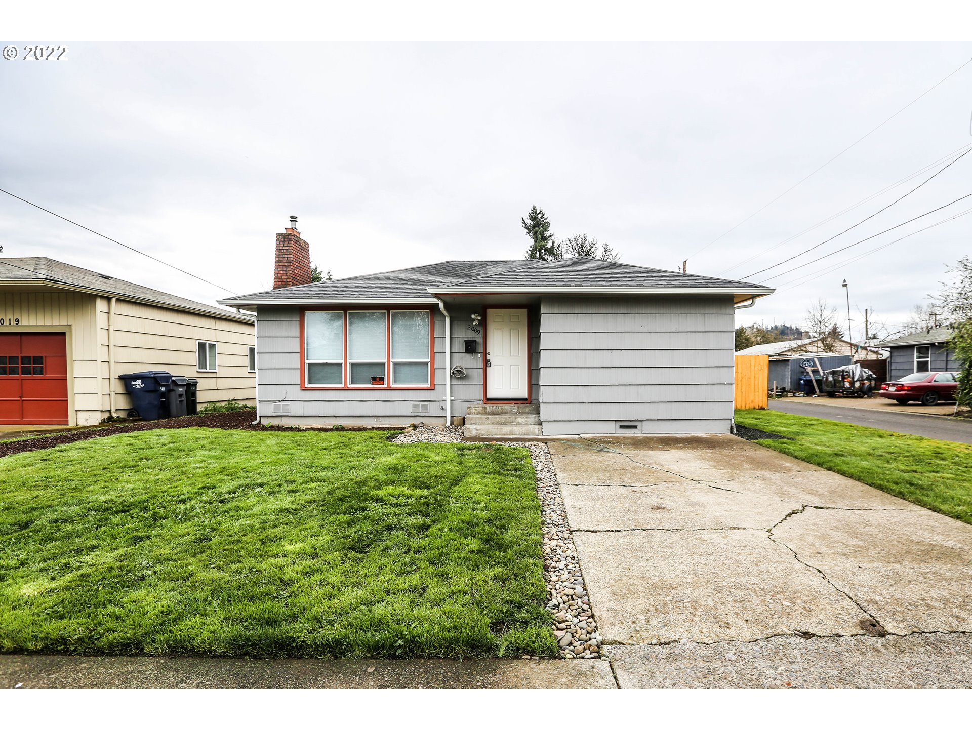 2009 E Street Springfield, OR 97477 - Photo 1 of 17